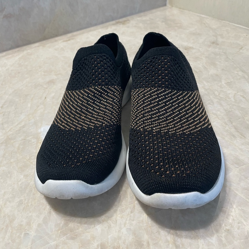 Skechers Womens Studio Comfort Black Casual Shoes Sneakers Size 7.5
